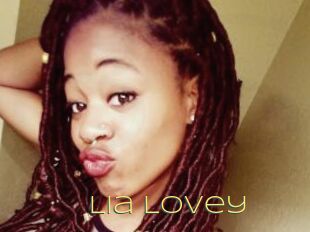 Lia_Lovey