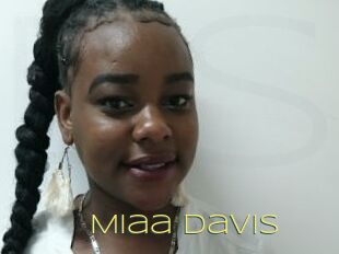 Miaa_Davis