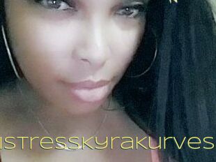 MistressKyraKurves